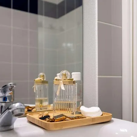 Nemea Aeroport Lejlighedshotel 3*