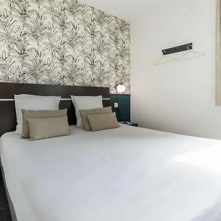 Aparthotel Nemea Aeroport 3*