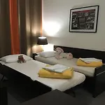 Aparthotel Nemea Aeroport 3*