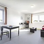 Aparthotel Nemea Aeroport 3*