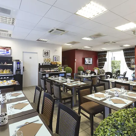 Nemea Aeroport 3*