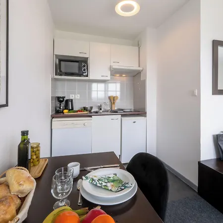 Nemea Aeroport Apartmanhotel