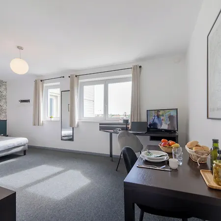 Nemea Aeroport Apartmanhotel