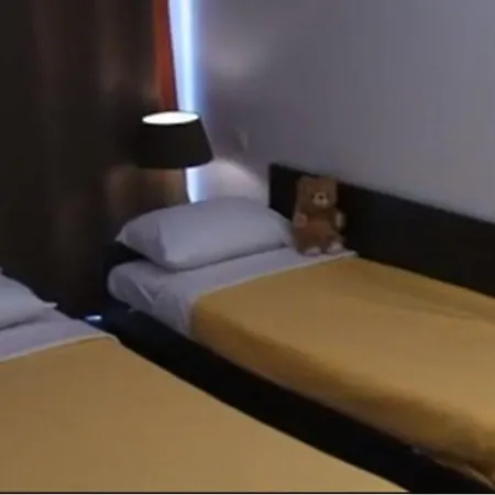 Nemea Aeroport Aparthotel