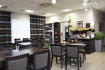 Lägenhetshotell Nemea Aeroport 3*