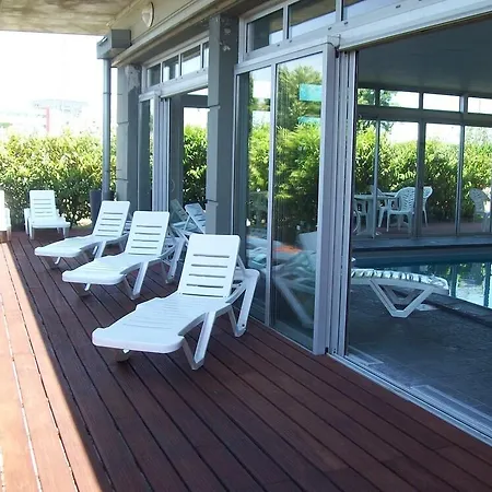 Nemea Aeroport 3*