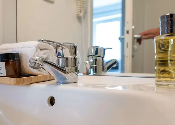 Nemea Aeroport Aparthotel