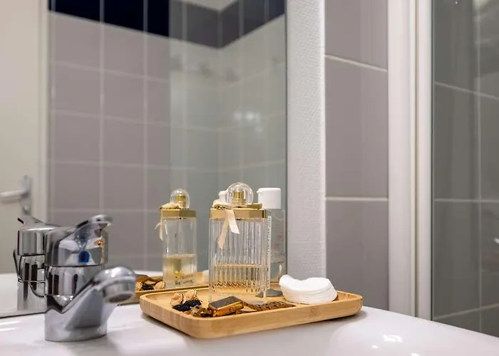 Nemea Aeroport Hotel apartamentowy 3*