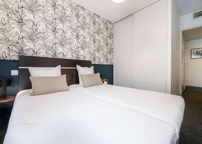 Nemea Aeroport Hotel apartamentowy 3*