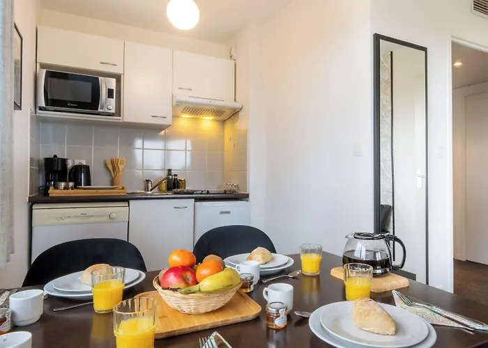 Hotel apartamentowy Nemea Aeroport 3*