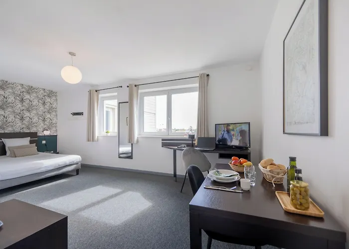 Nemea Aeroport Hotel apartamentowy