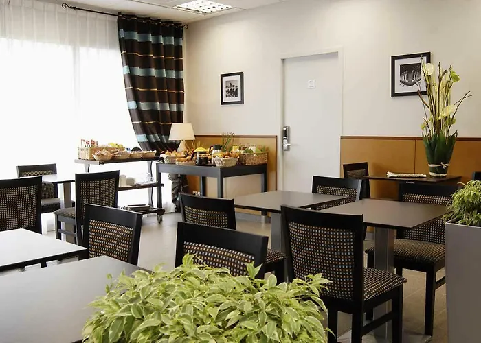 Nemea Aeroport Hotel apartamentowy