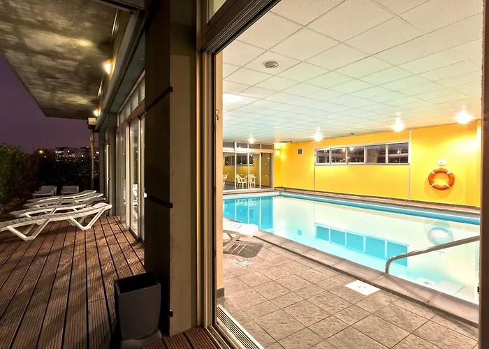 Nemea Aeroport Aparthotel