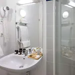 Nemea Aeroport Lägenhetshotell 3*