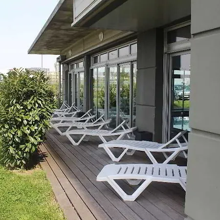 Nemea Aeroport 3* 툴루즈